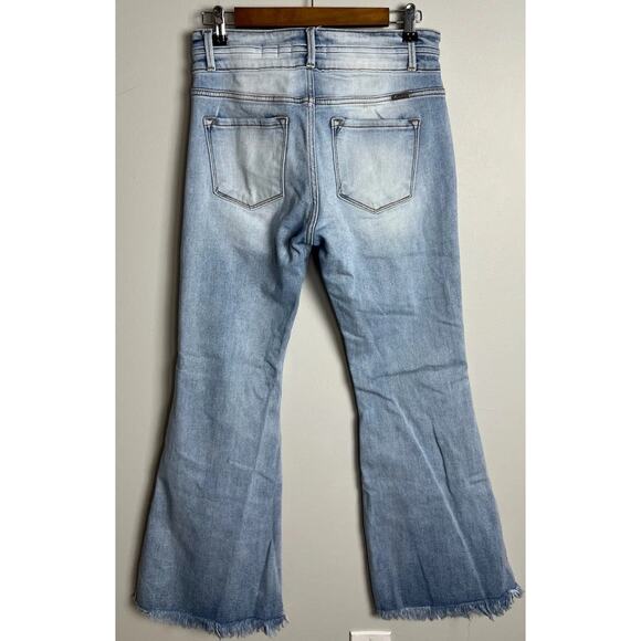 KanCan Signature High Rise Flare Stretch Jeans Light Wash Raw Hem Size 28 Womens - Picture 2 of 9